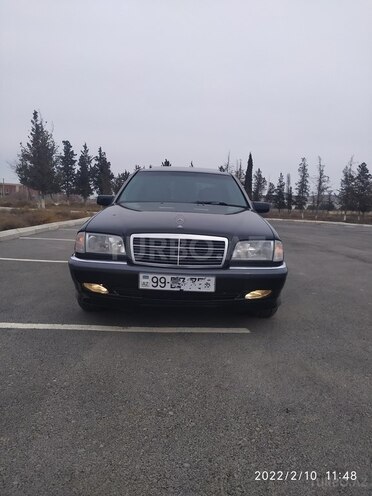 Mercedes C 230 2000, 305,000 km - 2.3 л - Şirvan