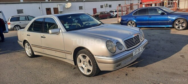 Mercedes E 320 1998, 250,000 km - 3.2 л - Bakı