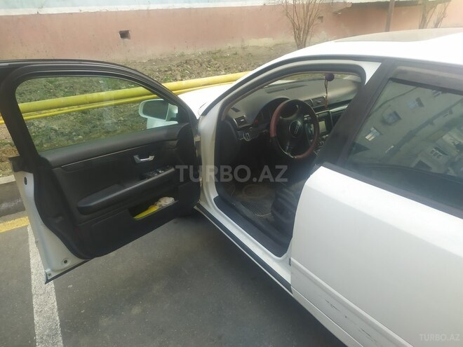 Audi A4 2004, 370,149 km - 1.8 l - Sumqayıt