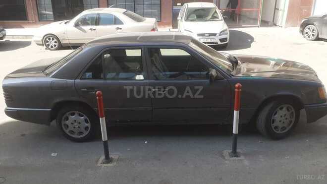 Mercedes E 200 1989, 200,000 km - 2.0 l - Bakı