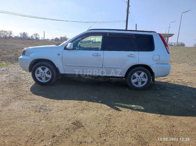 Nissan X-Trail 2003, 211,000 km - 2.0 l - Zərdab