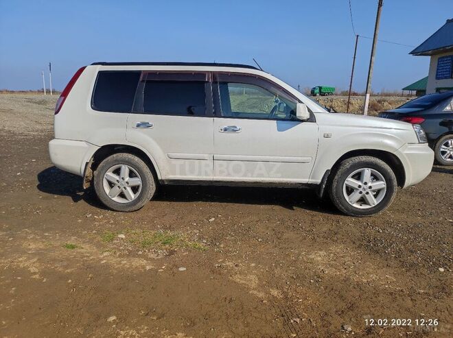 Nissan X-Trail 2003, 211,000 km - 2.0 l - Zərdab
