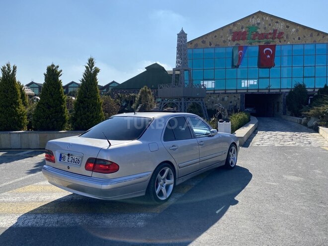 Mercedes E 320 2000, 410,000 km - 3.2 л - Bakı