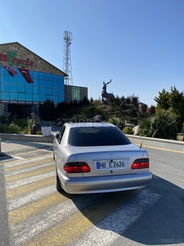 Mercedes E 320 2000, 410,000 km - 3.2 л - Bakı