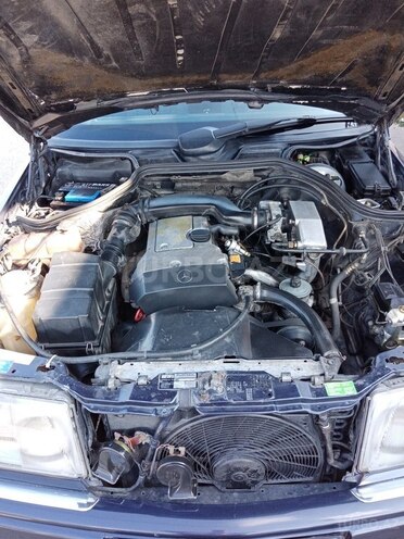 Mercedes E 220 1995, 638,000 km - 2.2 l - Sumqayıt