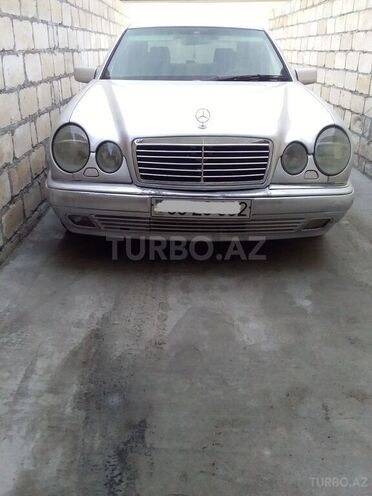 Mercedes E 280 1998, 294,571 km - 2.8 l - Balakən