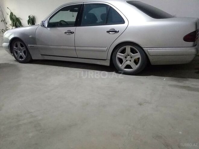 Mercedes E 280 1998, 294,571 km - 2.8 l - Balakən