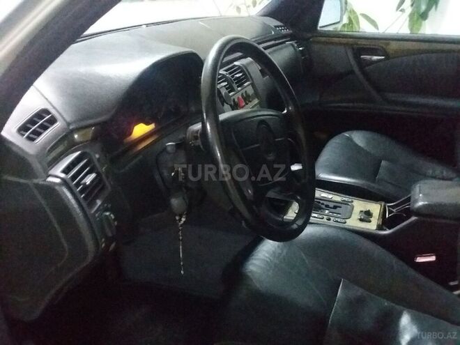 Mercedes E 280 1998, 294,571 km - 2.8 l - Balakən