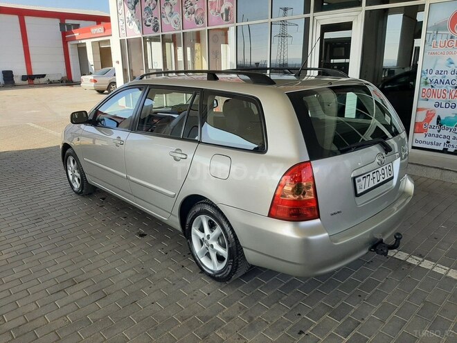 Toyota Corolla 2005, 230,000 km - 1.4 l - Bakı