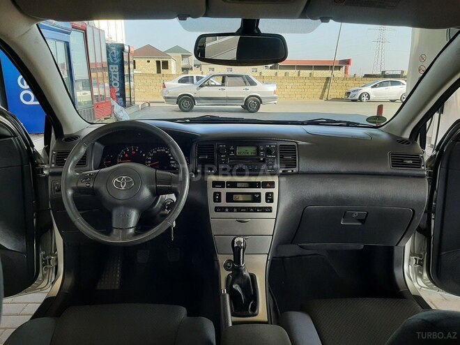 Toyota Corolla 2005, 230,000 km - 1.4 l - Bakı