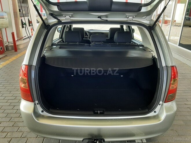 Toyota Corolla 2005, 230,000 km - 1.4 l - Bakı