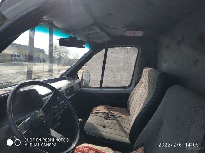 GAZ 330232-744 1998, 200,000 km - 2.4 l - Salyan