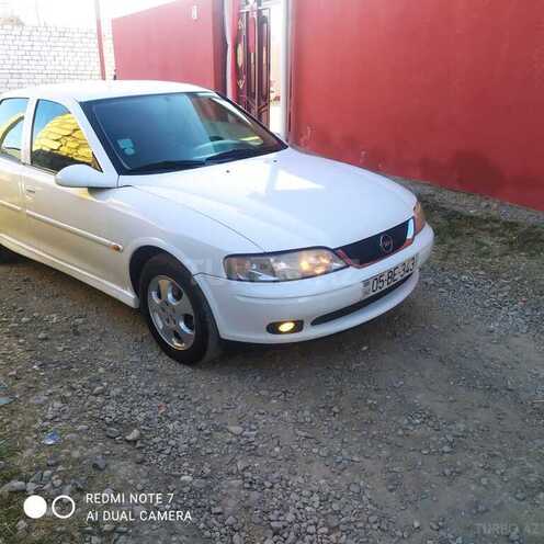 Opel Vectra 1999, 228,000 km - 1.8 л - Bakı