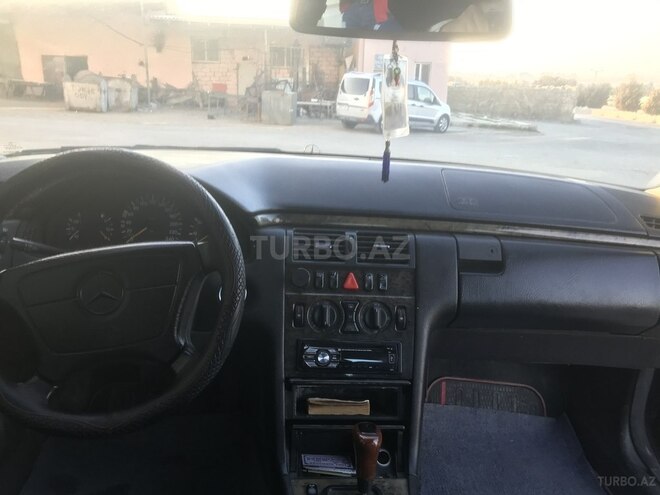 Mercedes E 220 1998, 480,000 km - 2.2 l - Bakı