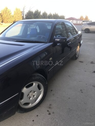 Mercedes E 220 1998, 480,000 km - 2.2 l - Bakı