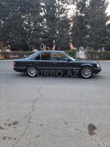 Mercedes E 280 1995, 444,350 km - 2.8 l - Sumqayıt