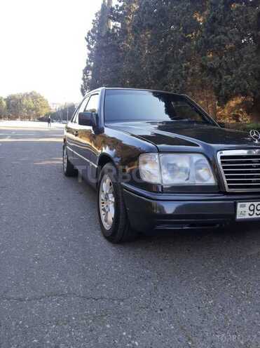 Mercedes E 280 1995, 444,350 km - 2.8 l - Sumqayıt