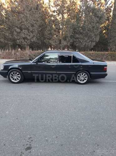 Mercedes E 280 1995, 444,350 km - 2.8 l - Sumqayıt