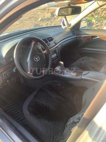 Mercedes E 220 2005, 324,000 km - 2.2 l - Bakı