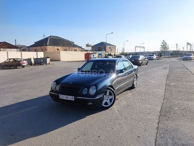 Mercedes E 220 1999, 450,000 km - 2.2 л - Sumqayıt