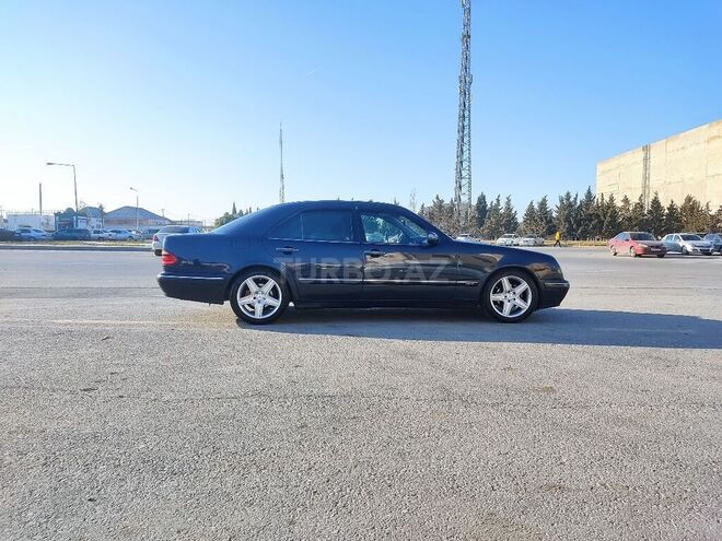 Mercedes E 220 1999, 450,000 km - 2.2 л - Sumqayıt