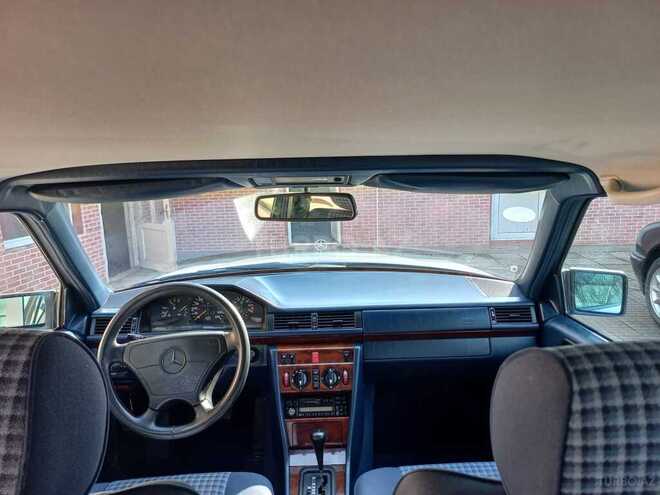 Mercedes E 220 1995, 335,000 km - 2.2 l - Bakı