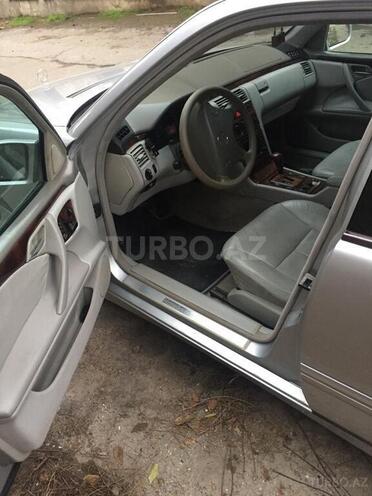 Mercedes E 240 1999, 370,000 km - 2.4 l - Bakı