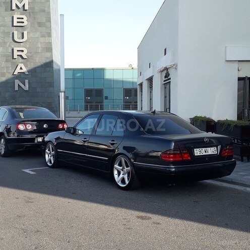 Mercedes E 240 1998, 239,690 km - 2.6 l - Bakı