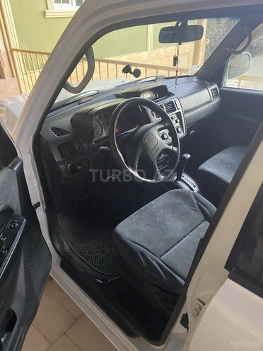 Mitsubishi Pajero io 2001, 340,000 km - 2.0 l - Bakı