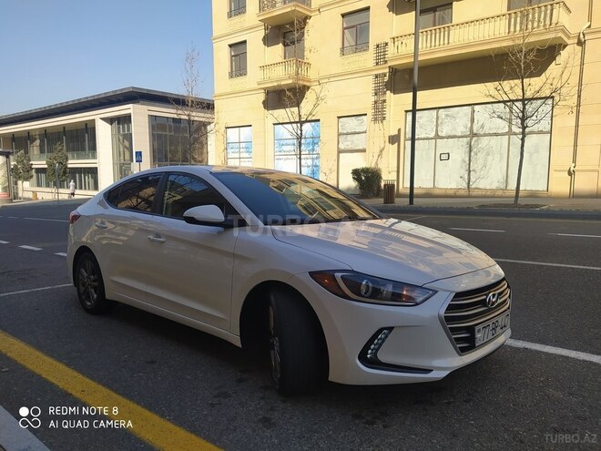 Hyundai Elantra 2018, 83,686 km - 2.0 л - Bakı