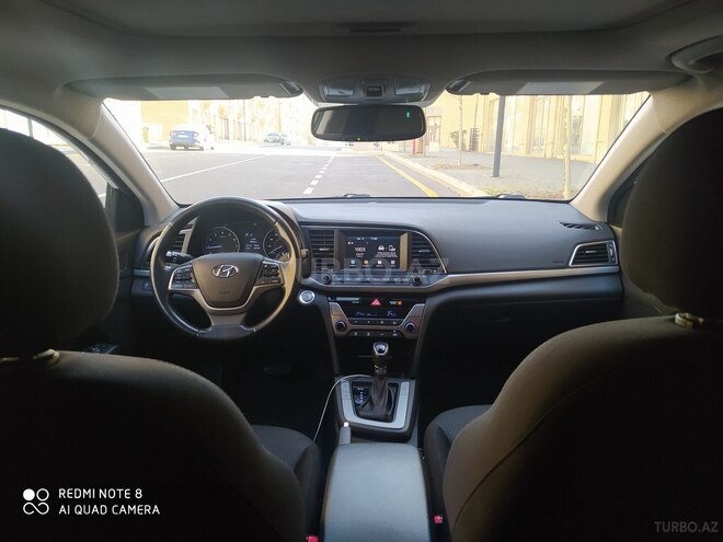 Hyundai Elantra 2018, 83,686 km - 2.0 л - Bakı
