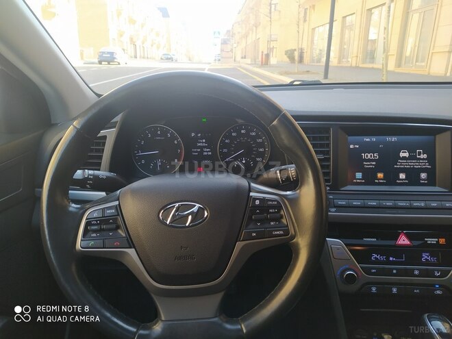 Hyundai Elantra 2018, 83,686 km - 2.0 л - Bakı