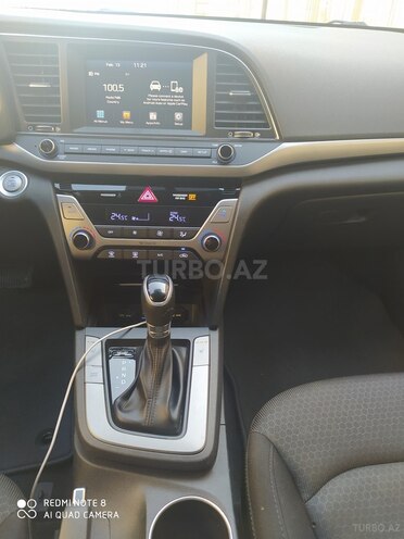 Hyundai Elantra 2018, 83,686 km - 2.0 л - Bakı