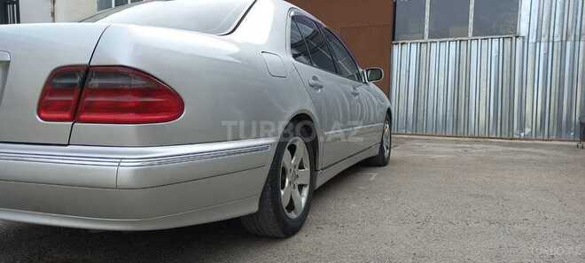 Mercedes E 240 2000, 300,003 km - 2.4 l - Bakı