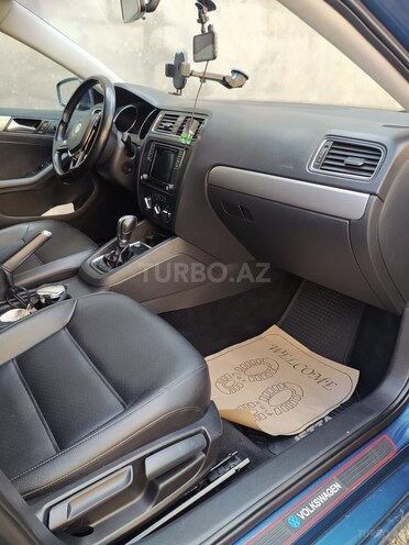 Volkswagen Jetta 2017, 100,245 km - 1.4 l - Bakı