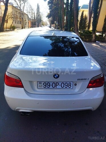 BMW 525 2008, 66,000 km - 2.5 l - Gəncə