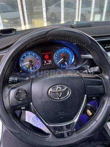 Toyota Corolla 2014, 131,000 km - 1.8 л - Bakı