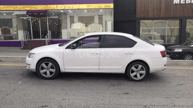 Skoda Octavia 2013, 608,000 km - 1.2 л - Bakı