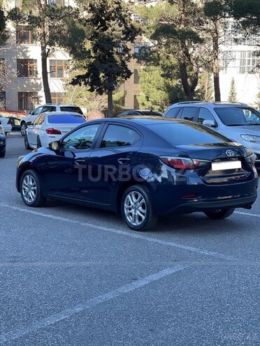 Toyota  2015, 111,500 km - 1.5 л - Bakı