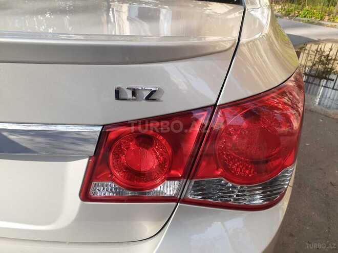 Chevrolet Cruze 2011, 245,000 km - 1.4 л - Bakı