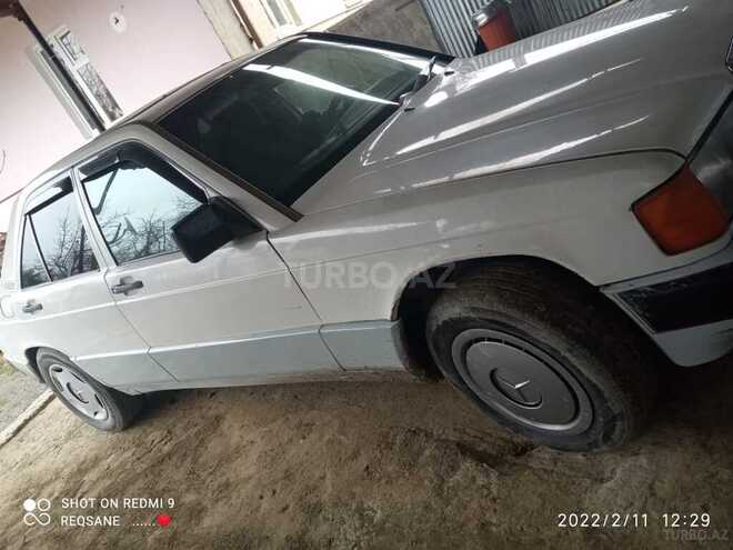 Mercedes 190 1990, 220,222 km - 2.0 l - Zaqatala