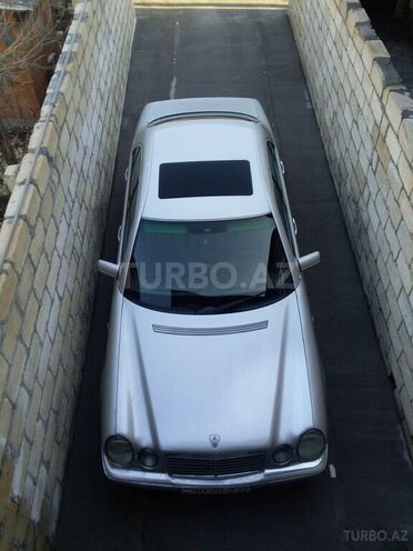 Mercedes E 280 1998, 292,811 km - 2.8 l - Zaqatala