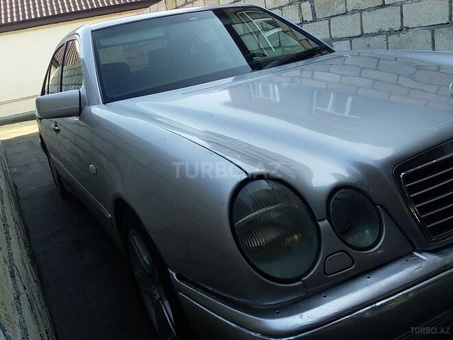 Mercedes E 280 1998, 292,811 km - 2.8 l - Zaqatala