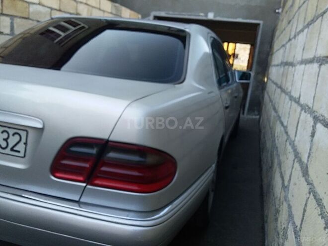 Mercedes E 280 1998, 292,811 km - 2.8 l - Zaqatala