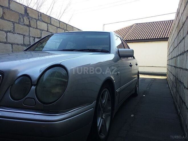 Mercedes E 280 1998, 292,811 km - 2.8 l - Zaqatala