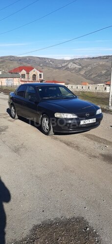 Opel Vectra 1998, 357,000 km - 2.0 l - Şamaxı