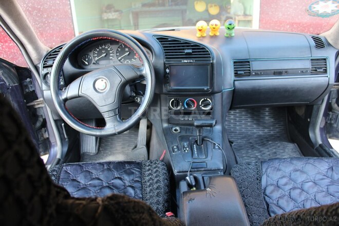 BMW 318 1994, 335,415 km - 1.8 л - Ağstafa
