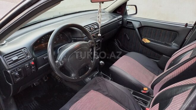 Opel Vectra 1994, 384,000 km - 1.7 l - Sumqayıt