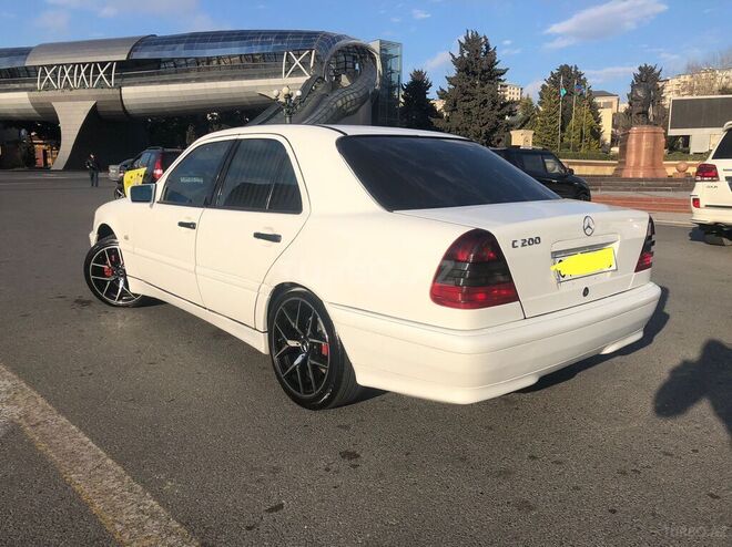 Mercedes C 200 1999, 234,000 km - 2.0 l - Bakı