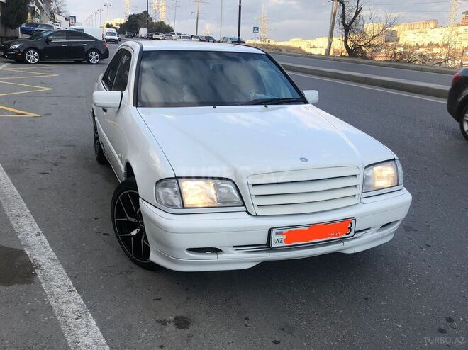 Mercedes C 200 1999, 234,000 km - 2.0 l - Bakı